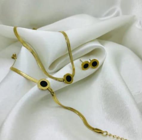 Herringbone Chain Jewelry Set with Black Enamel Charms - Gold