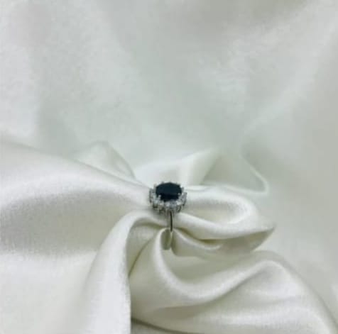 Oval Halo Ring - Black Stone &; Crystal