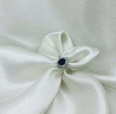 Oval Halo Ring - Black Stone &; Crystal