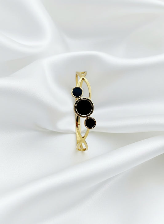 Triple Circle Handcuff