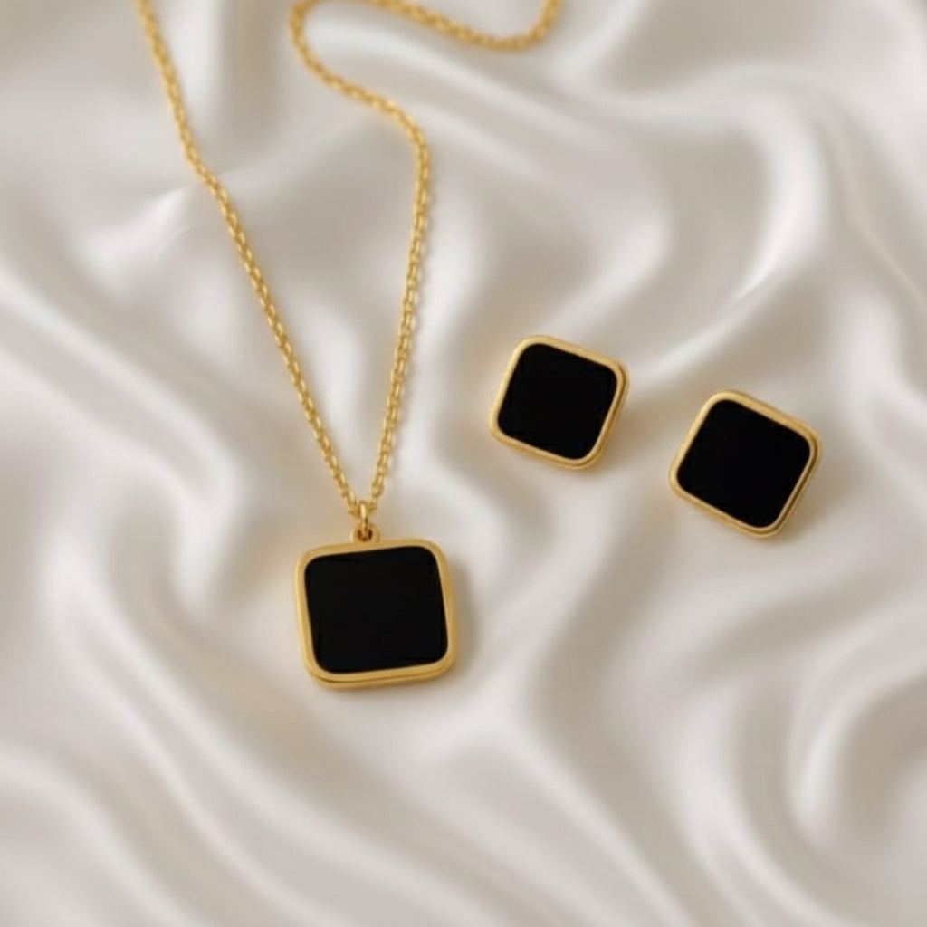 Onyx Square Set