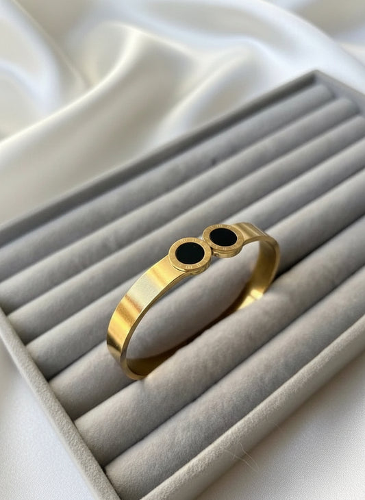 Minimalist Double Circle Handcuff