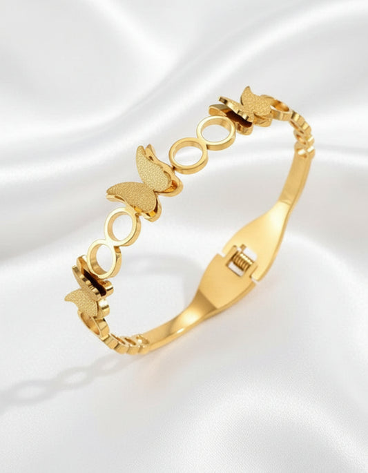 Butterfly Dreams Charm Handcuff