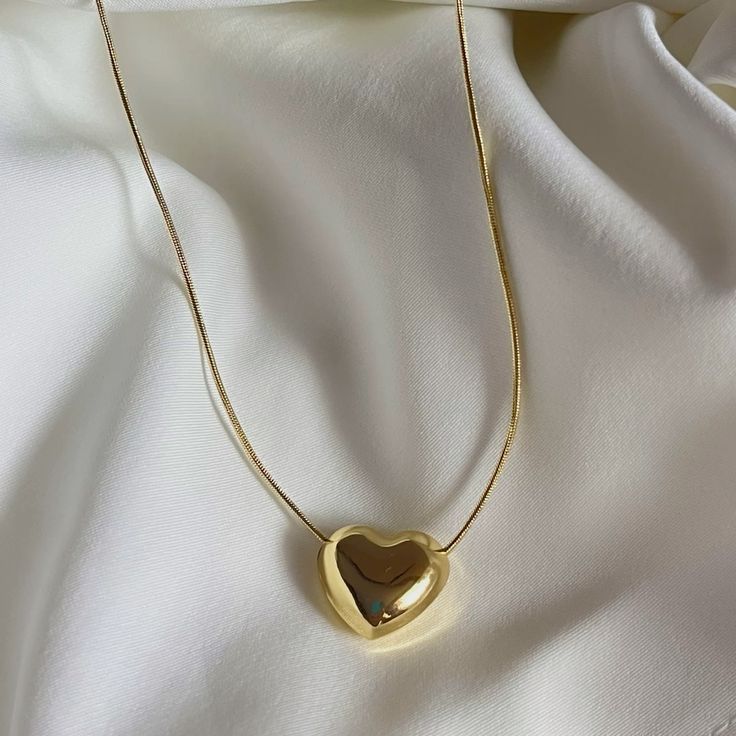 Puffed Heart Pendant Necklace - Gold