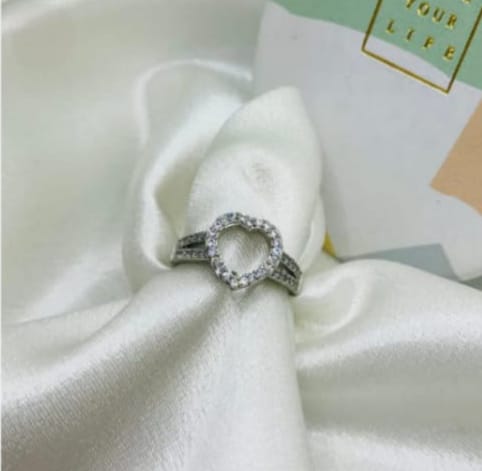 Open Circle Pavé Ring - Silver Crystal