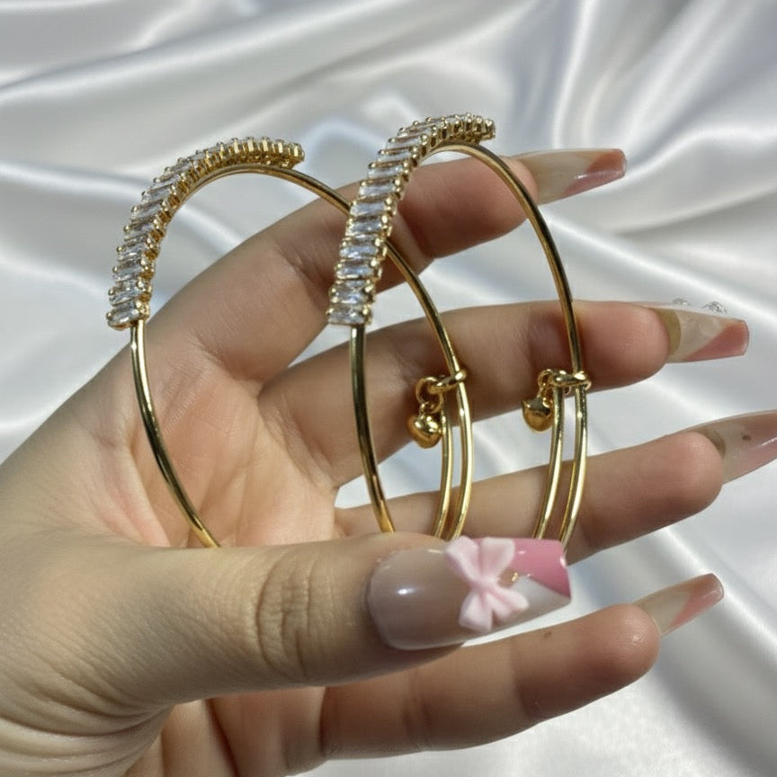 Baguette Crystal &amp; Knot Handcuff- Gold