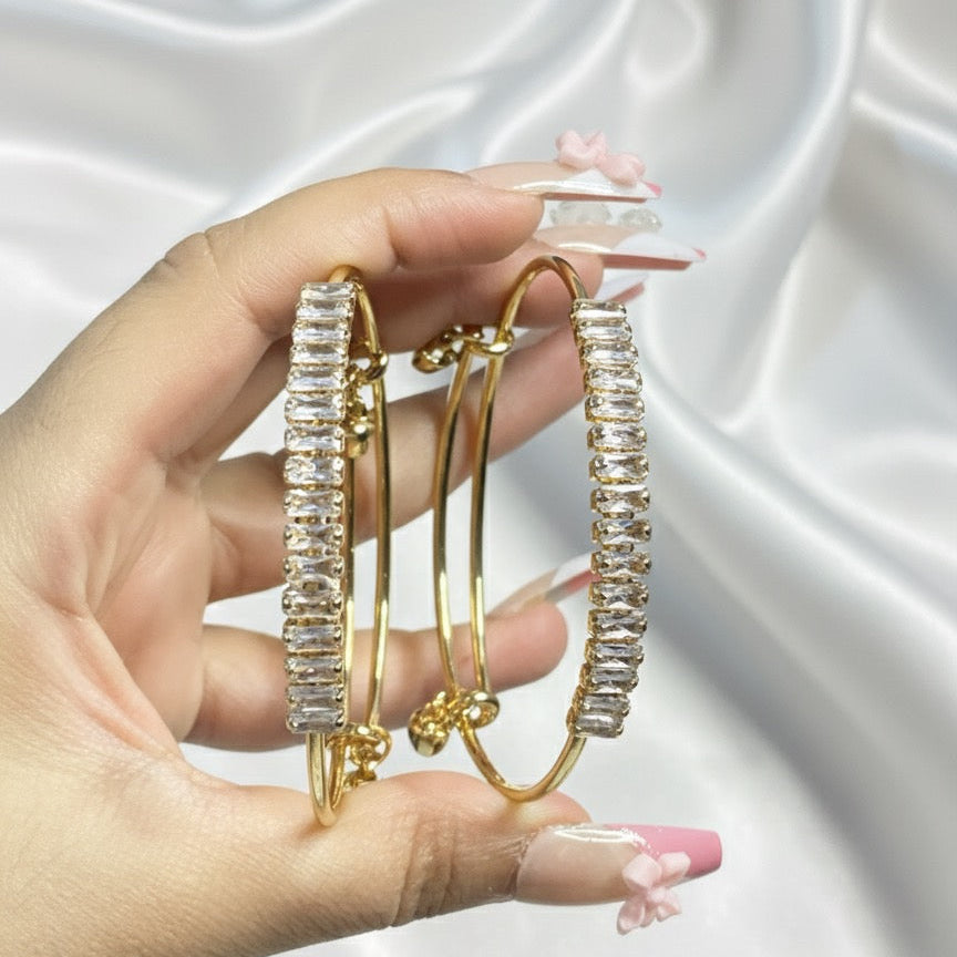 Baguette Crystal &amp; Knot Handcuff- Gold