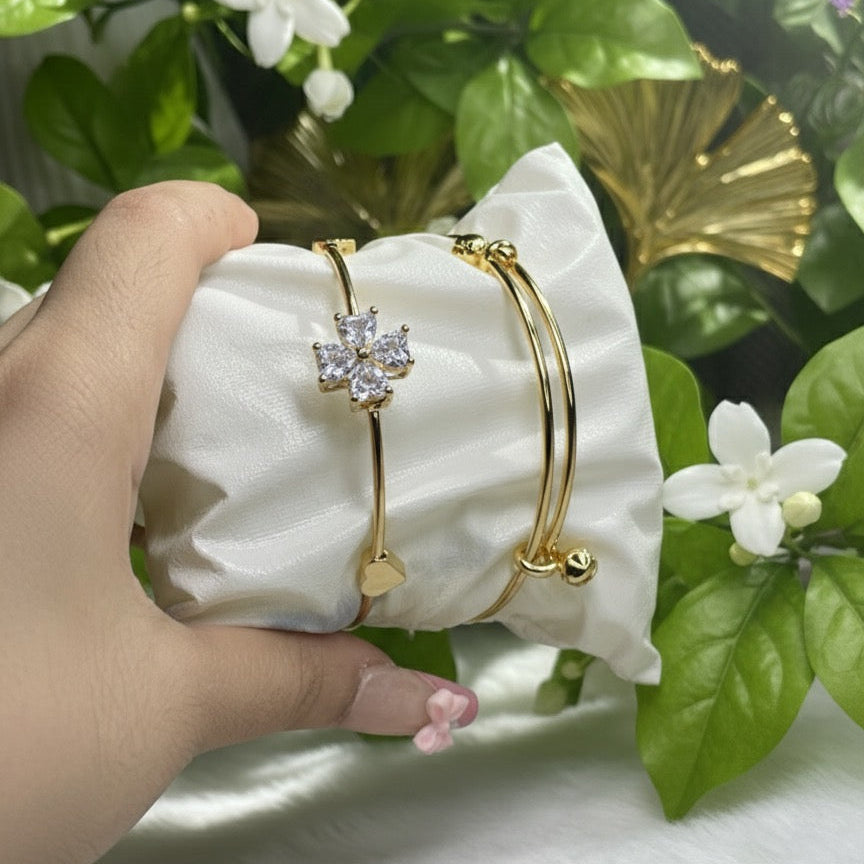 Crystal Clover Charm Bangle - Gold